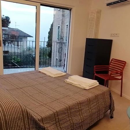 New Marina Apartments トッリ・デル・ベーナコ エクステリア 写真