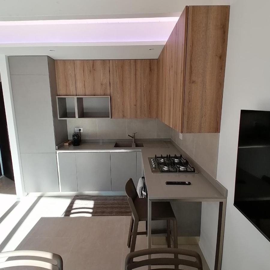 New Marina Apartments トッリ・デル・ベーナコ エクステリア 写真