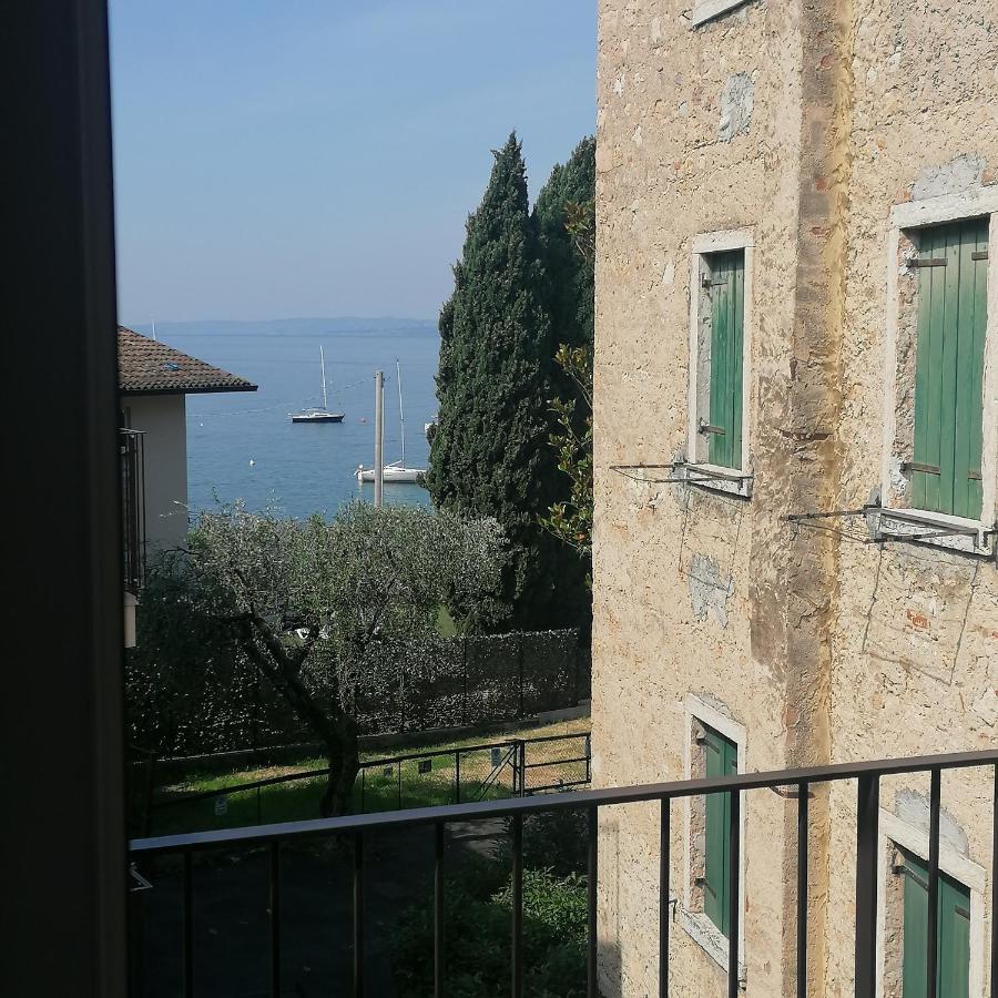 New Marina Apartments トッリ・デル・ベーナコ エクステリア 写真
