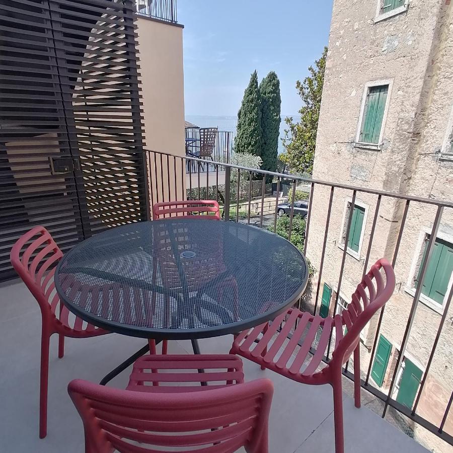 New Marina Apartments トッリ・デル・ベーナコ エクステリア 写真